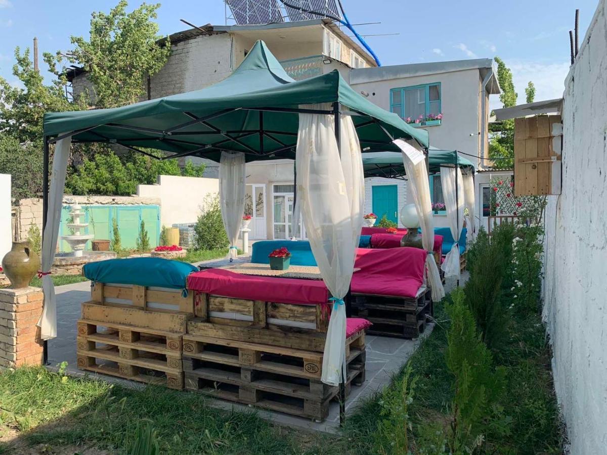 Santorini Hotel & Hostel Yerevan Exterior photo